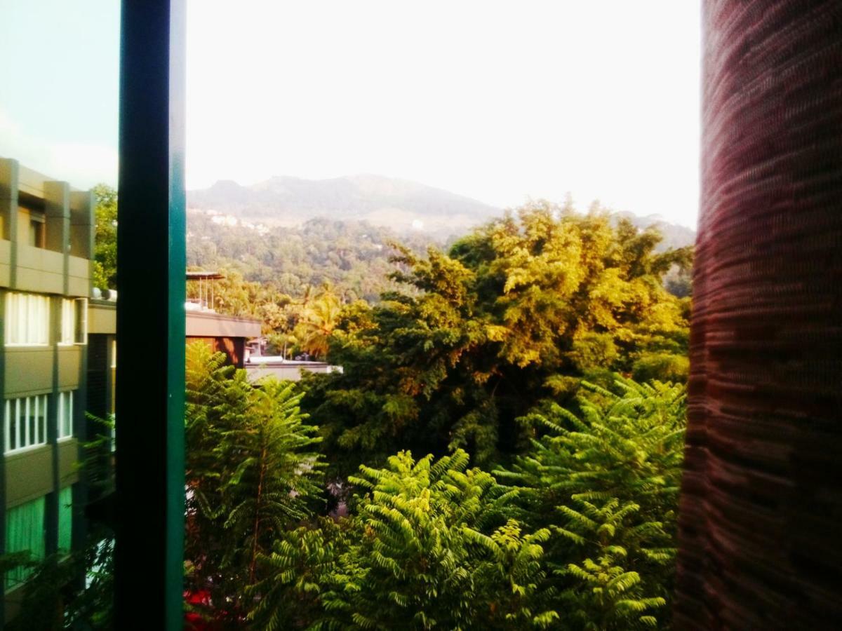The Royal Mall Kandy Exterior photo